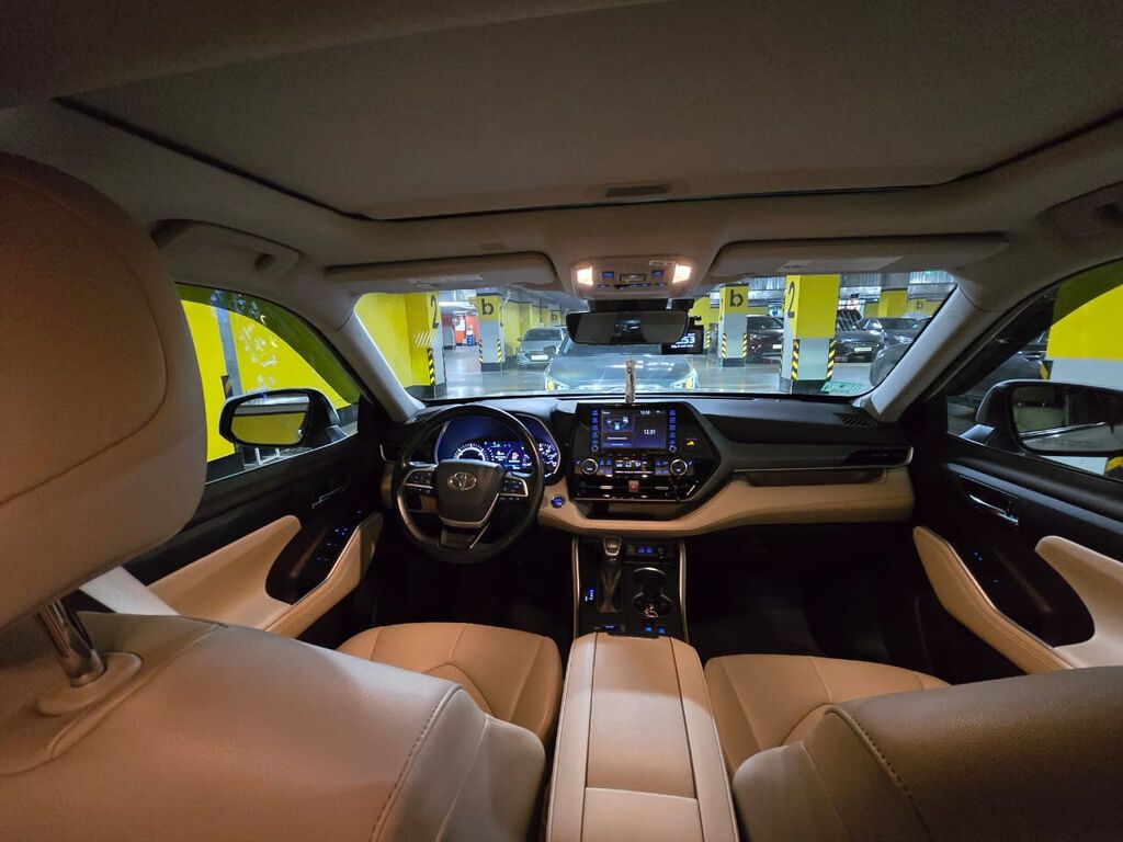 Toyota Highlander: 2022 г., 2.5 л, Автомат, Гибрид, Кроссовер: фото 5