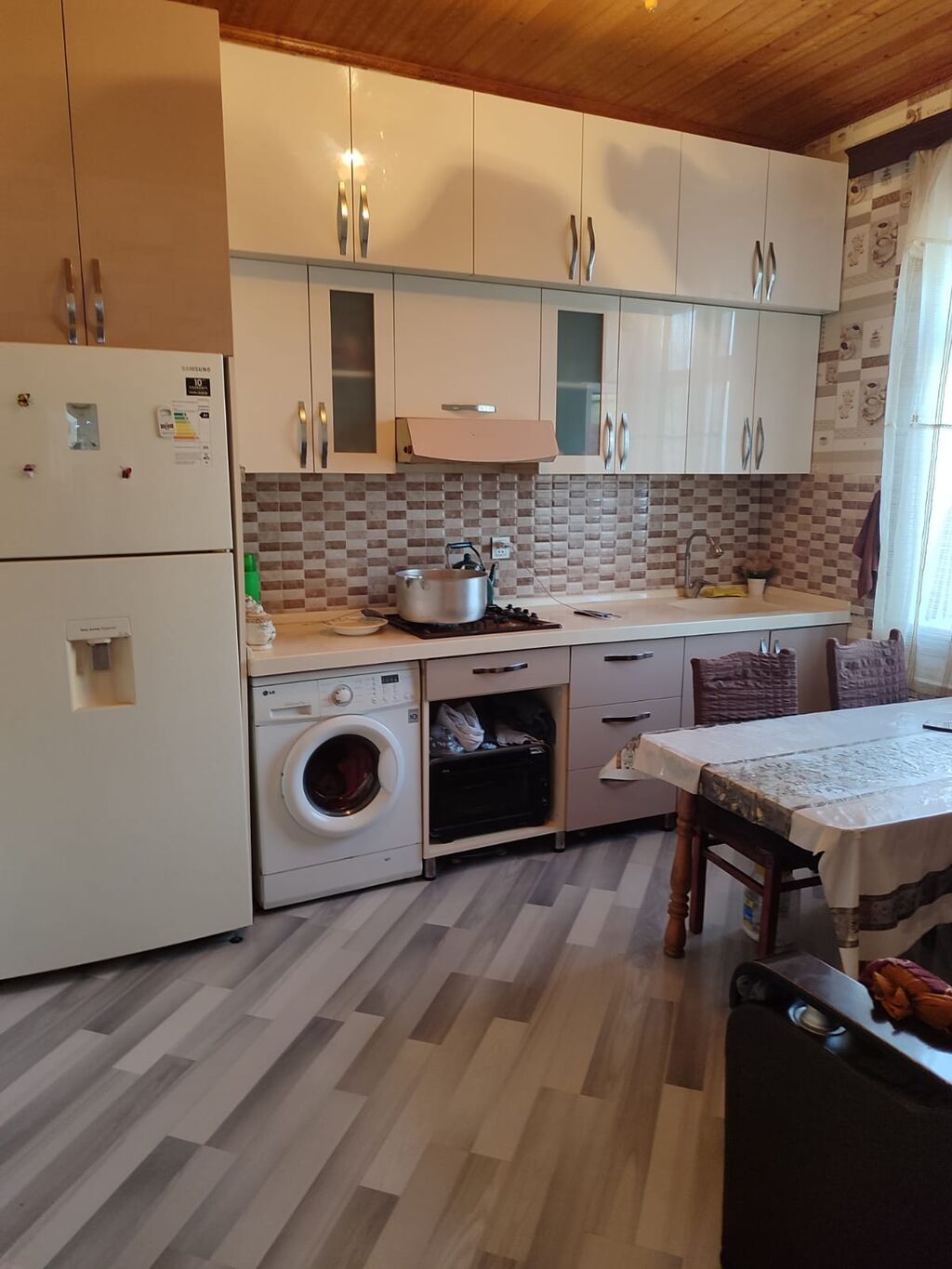 Dədə Qorqud 4 otaqlı, 85 kv. m, Kredit yoxdur, Yeni təmirli