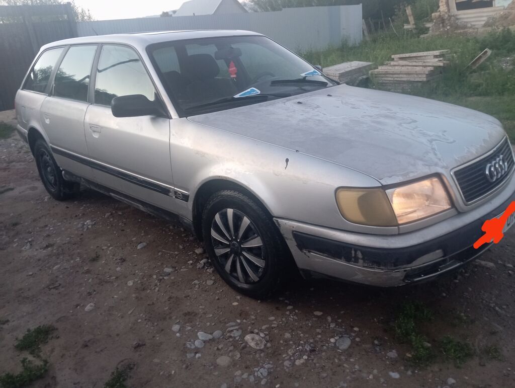 Audi 100: 1991 г., 2.3 л, Механика, Бензин, Универсал: фото 7