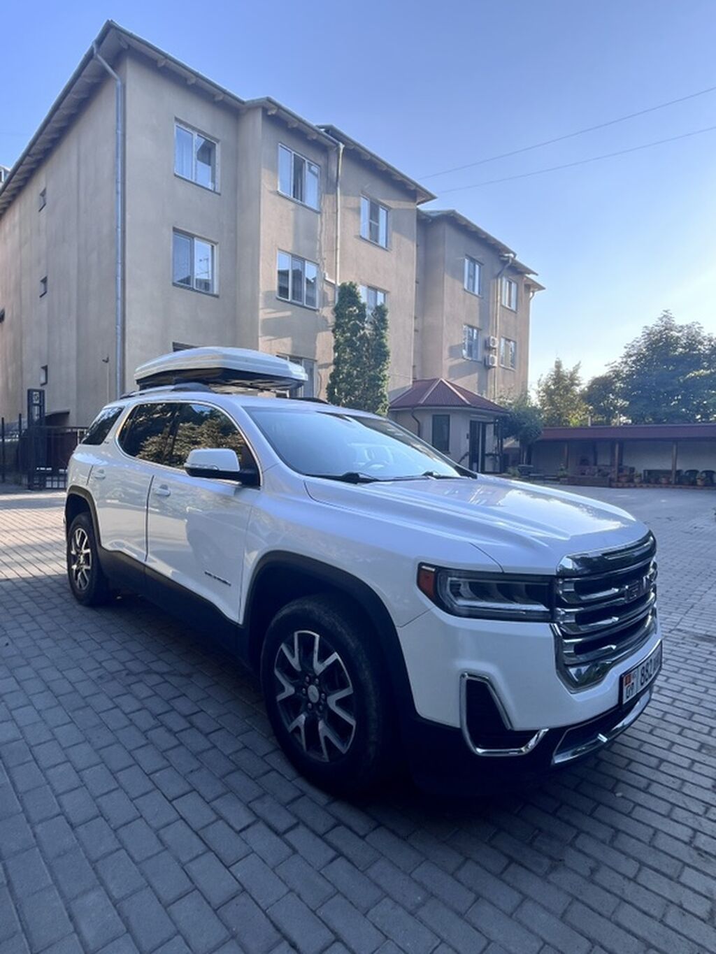 GMC Acadia: 2020 г., 2.5 л, Автомат, Бензин, Кроссовер: фото 2