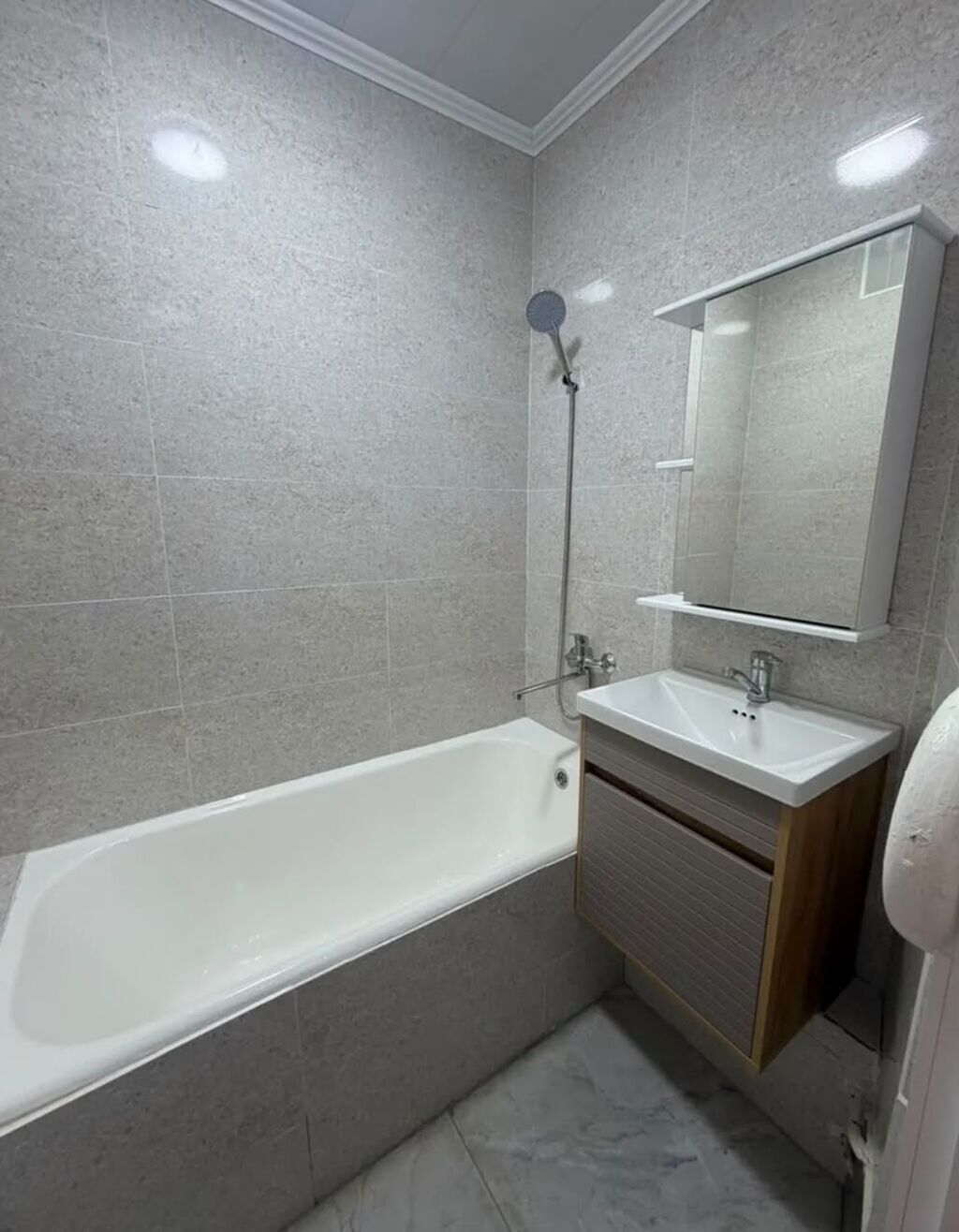 2 комнаты, 50 м², 7 мкр 105 серия, 5 этаж, Свежий ремонт: фото 7