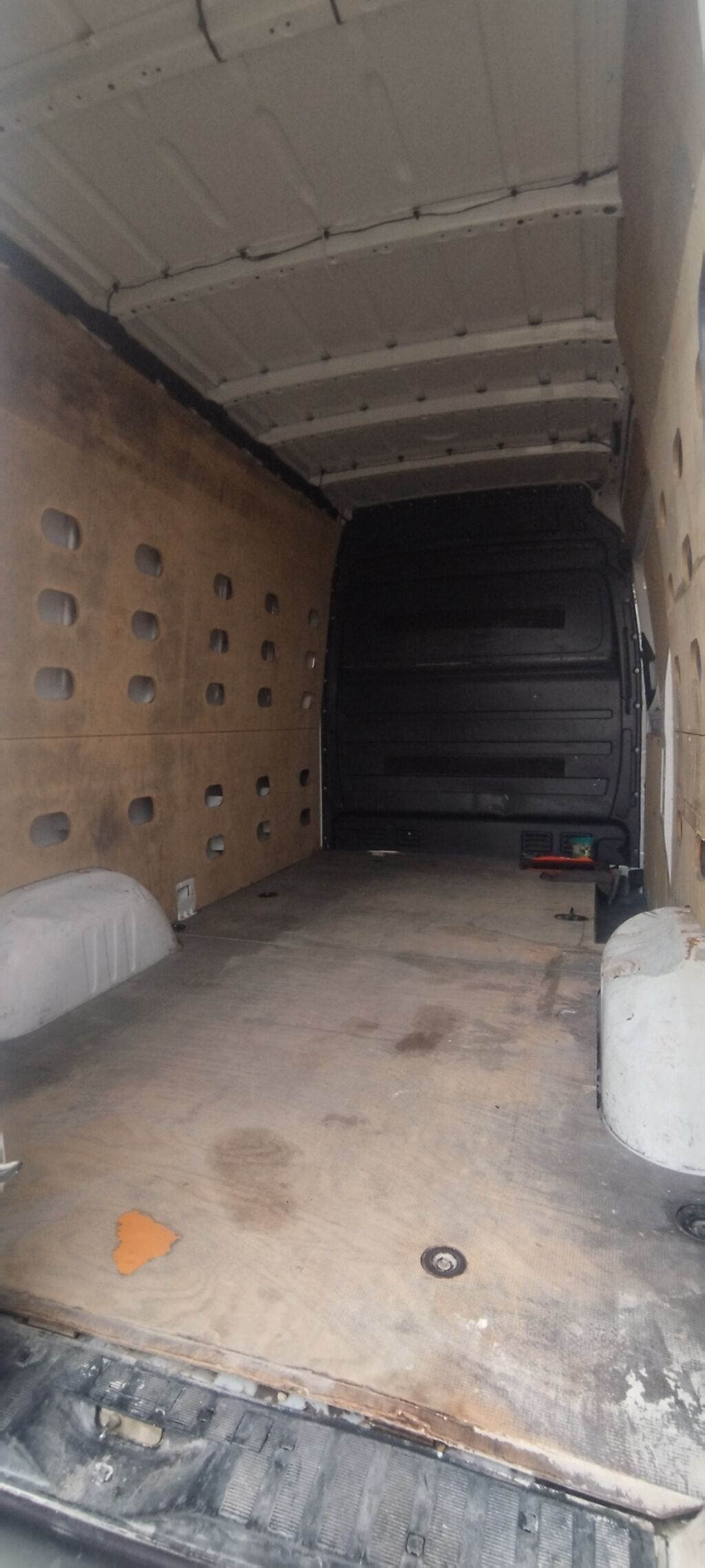 Mercedes-Benz Sprinter (средняя база, высокий крыша) – грузой фургон: фото 5
