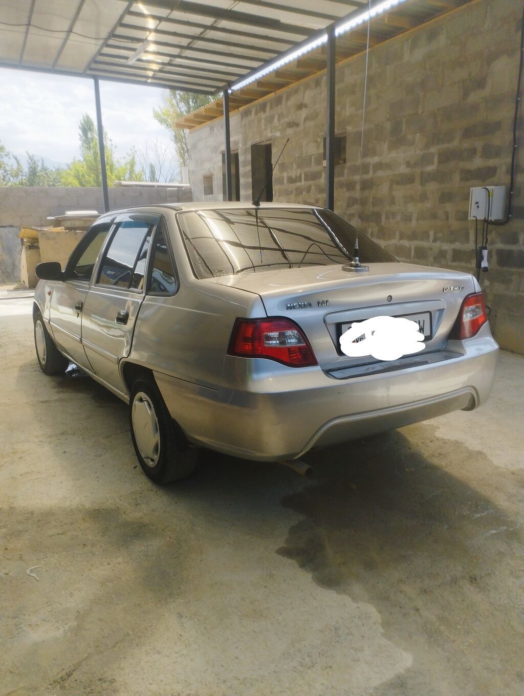 Daewoo Nexia: 2008 г., 1.6 л, Механика, Бензин, Седан: фото 3
