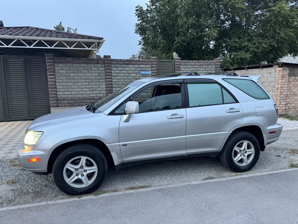 Lexus RX: 2001 г., 3 л, Автомат, Бензин, Кроссовер: фото 3