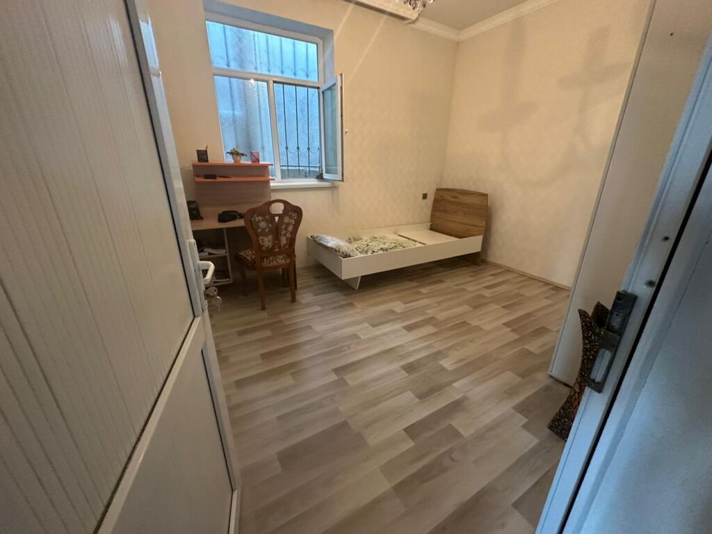 4 otaqlı, 120 kv. m, Kredit yoxdur, Orta təmir