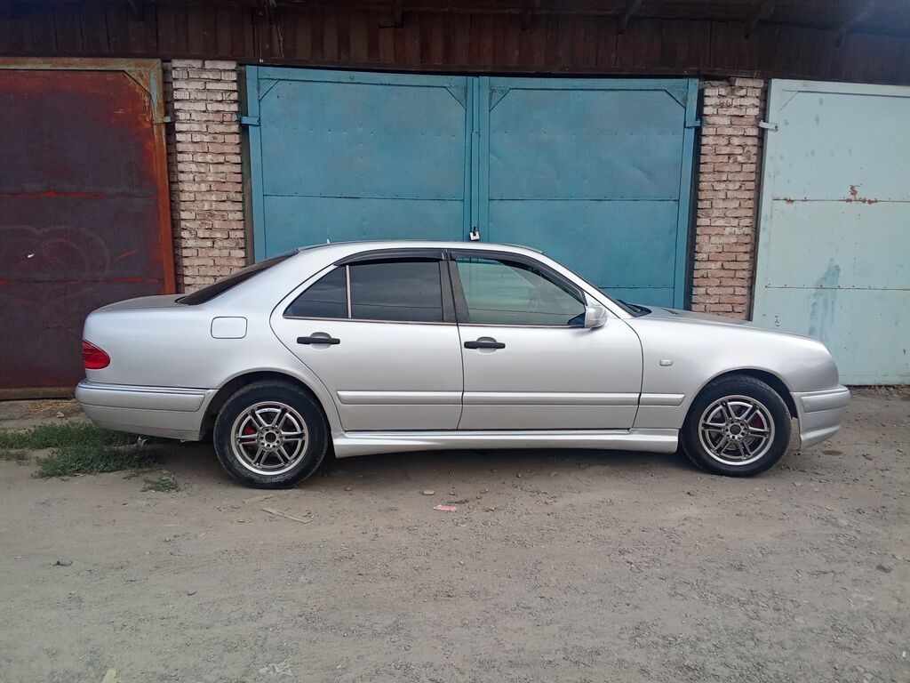 Mercedes-Benz E-Class: 1999 г., 3.2 л, Автомат, Бензин, Седан: фото 5