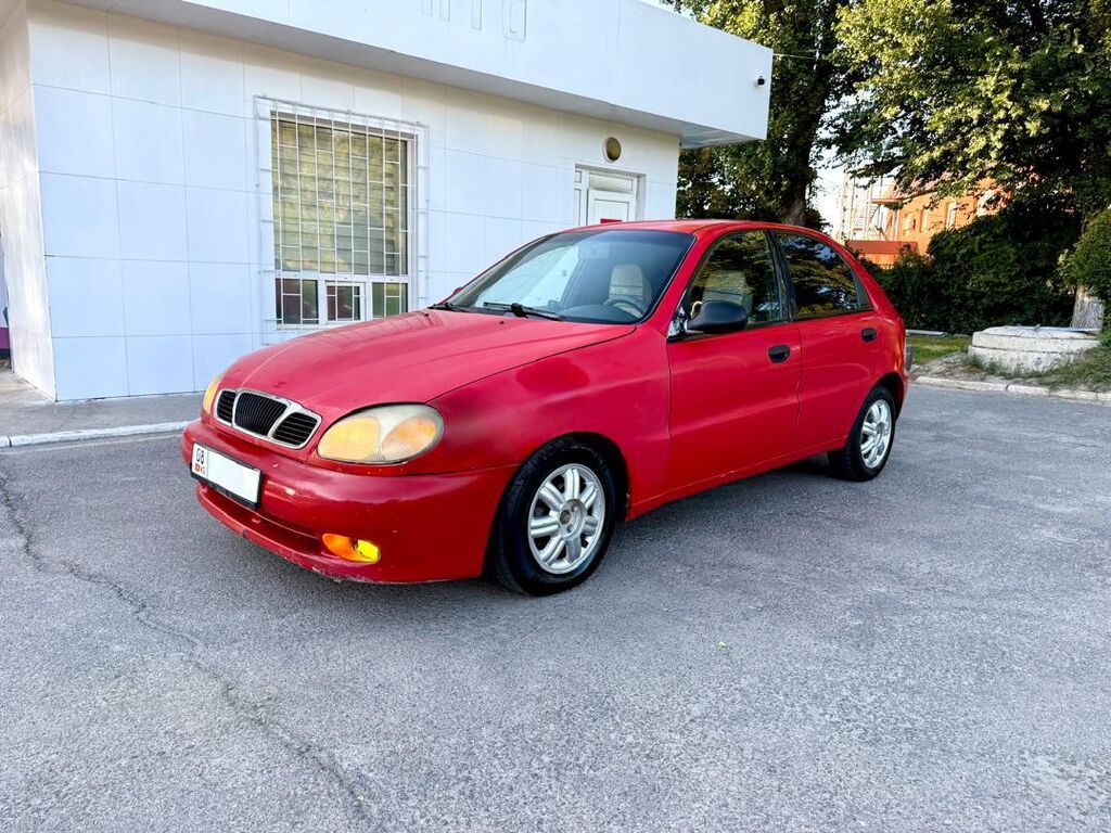 Daewoo Lanos: 1998 г., 1.5 л, Механика, Бензин, Хэтчбэк: фото 2