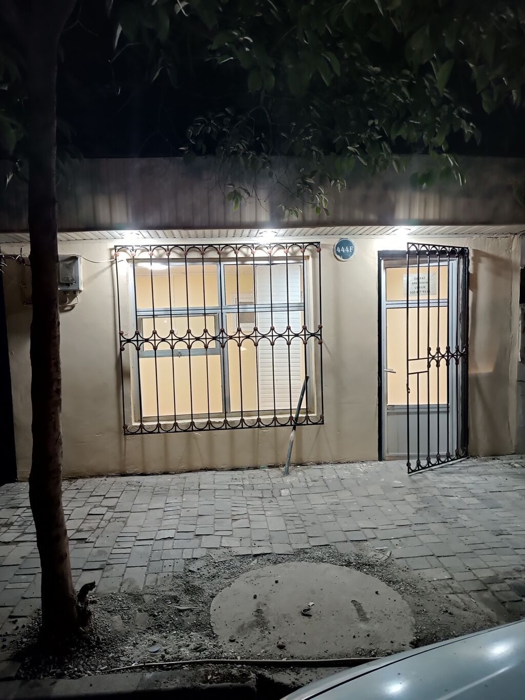 Obyekt/Ofis sahəsi – 1 otaqlı, vitrin pəncərəli - Təyinat: kiçik