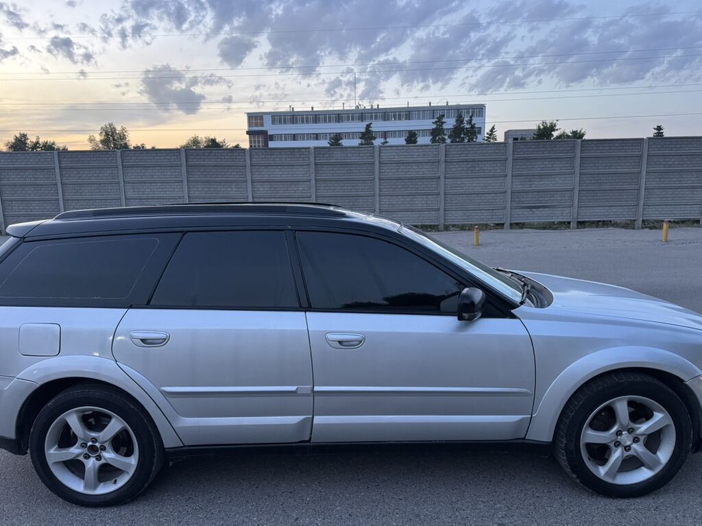 Subaru Outback 2003 г., 2.5 л, автомат, бензин: фото 7
