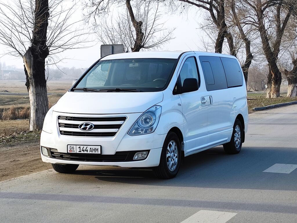 Кыргызстана хендай. Hyundai h-1. Hyundai h1 2016. Хендай h1 2016. Hyundai h1 белый.