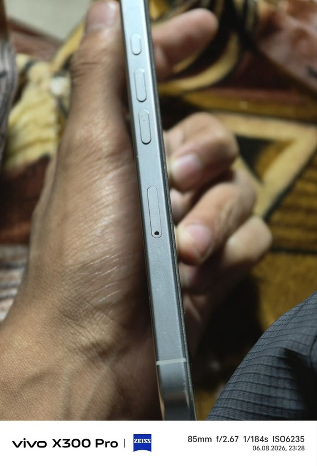IPhone 16 Pro, 256 ГБ, цвет белый,аккумулятор 89%,состояние хорошее: фото 4
