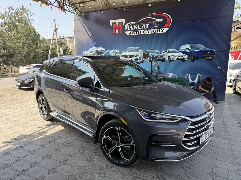 BYD Tang: 2023 г., 1.5 л, Автомат, Электромобиль, Кроссовер: фото 6