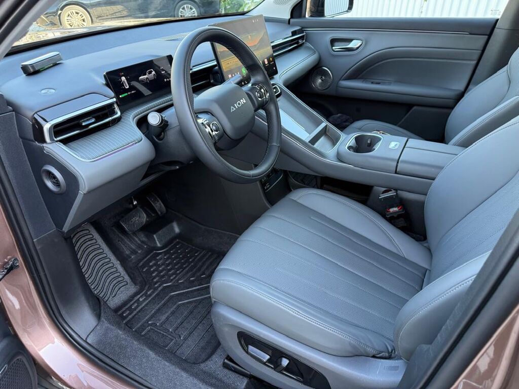 AION Y Plus / AION V, электрокроссовер. Стильный современный SUV с: фото 7