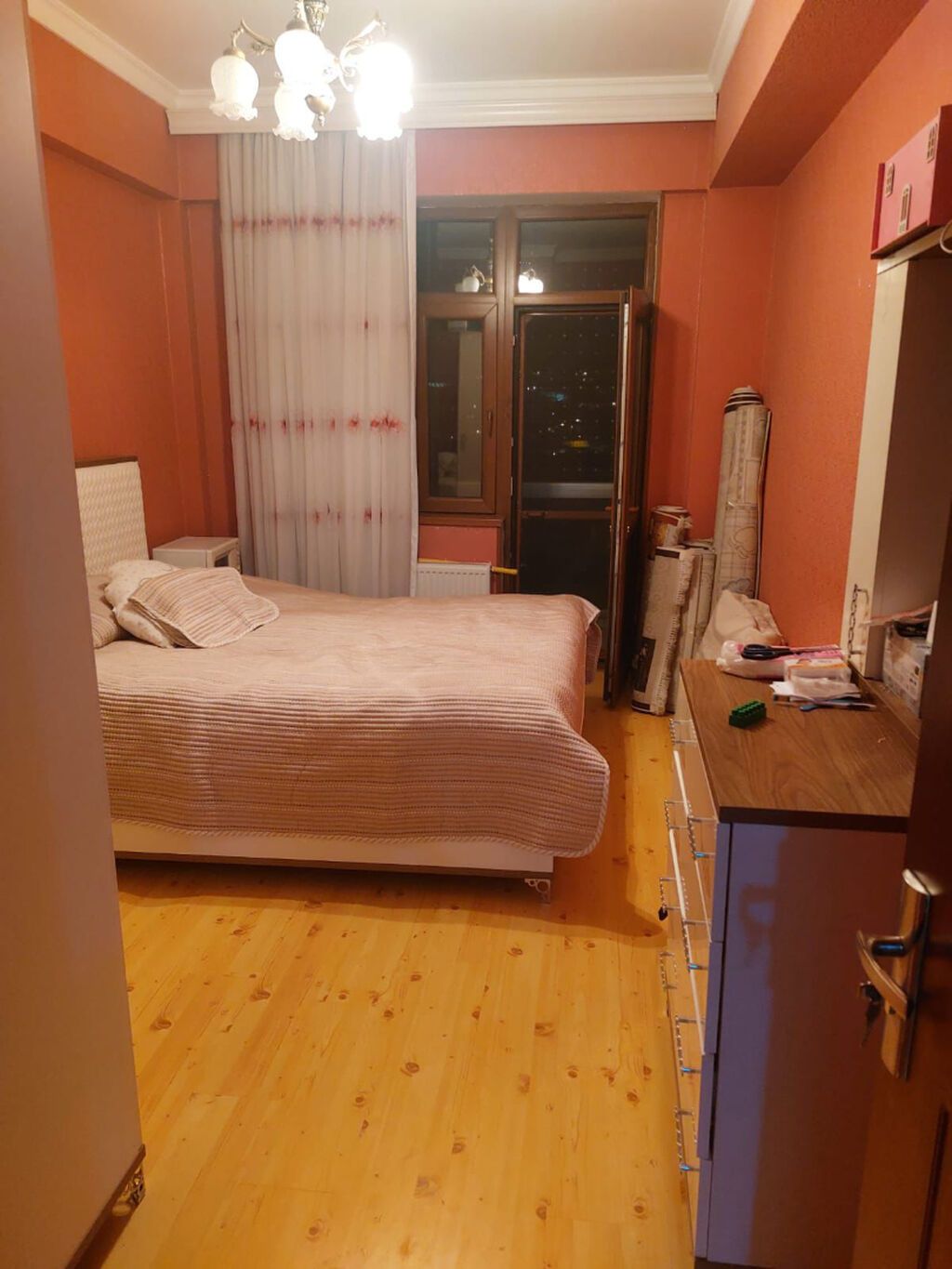 Bakı, 3 otaqlı, Köhnə tikili, 115 kv. m