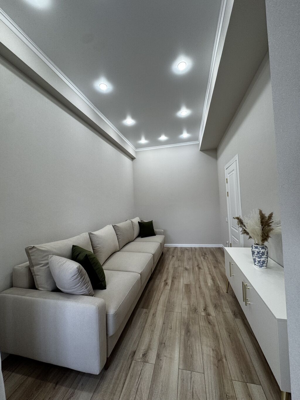 2 комнаты, 61 м², Тунгуч мкр Элитка, 2 этаж, Дизайнерский ремонт: фото 2