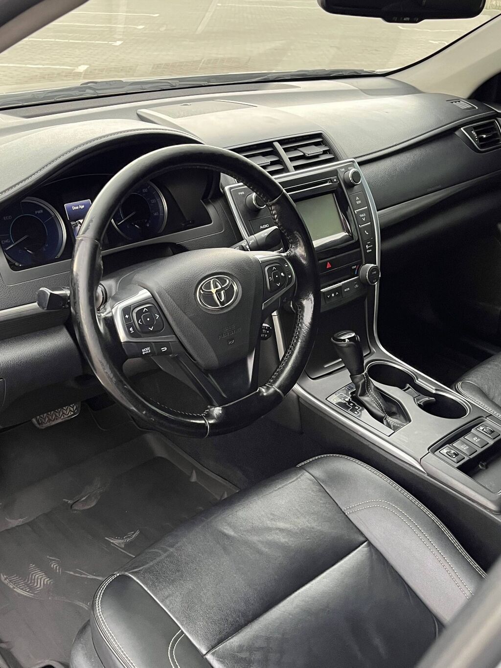 Toyota Camry: 2015 г., 2.5 л, Автомат, Гибрид, Седан: фото 4