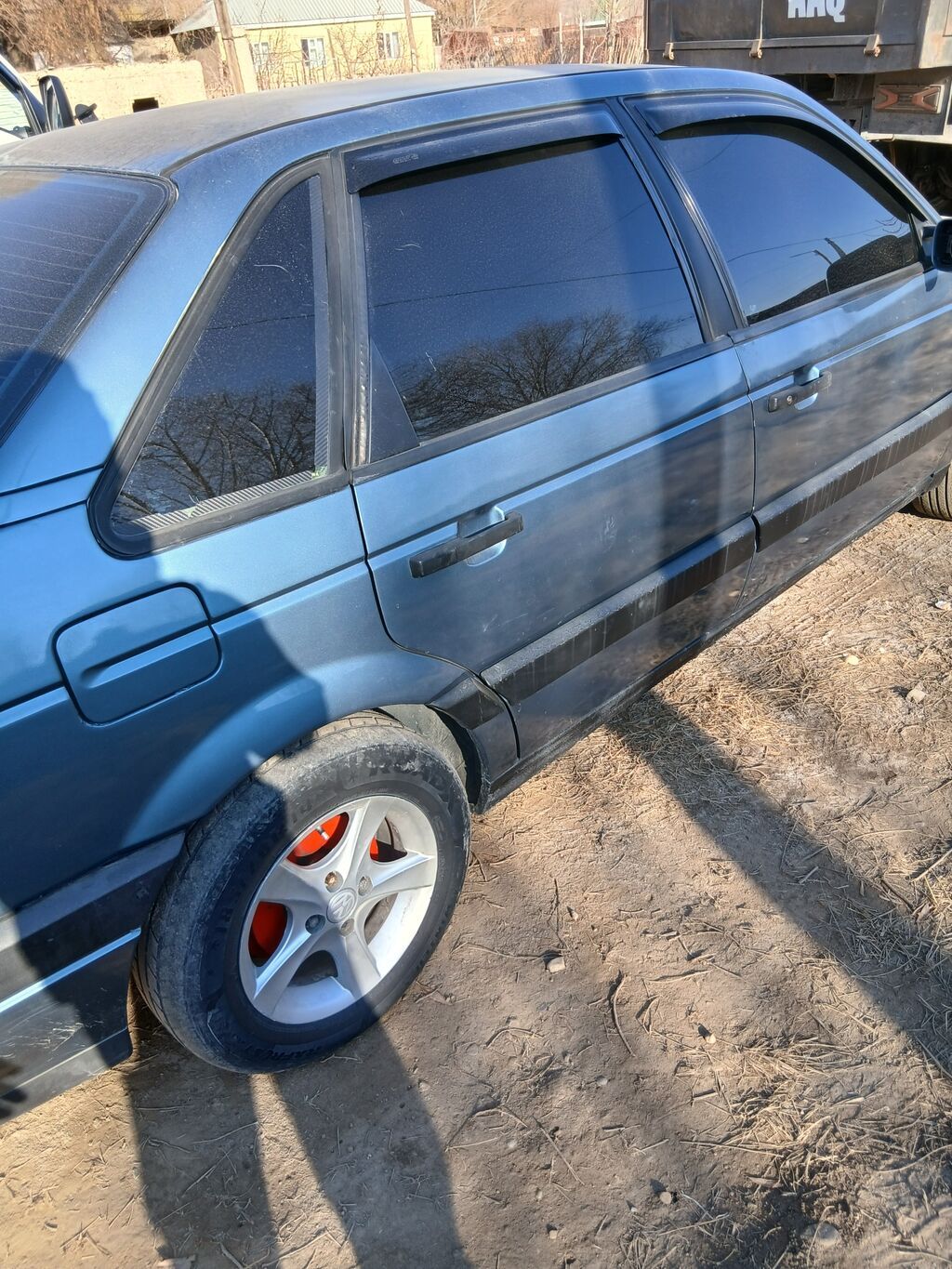 Volkswagen Passat: 1989 г., Механика, Бензин, Седан: фото 7