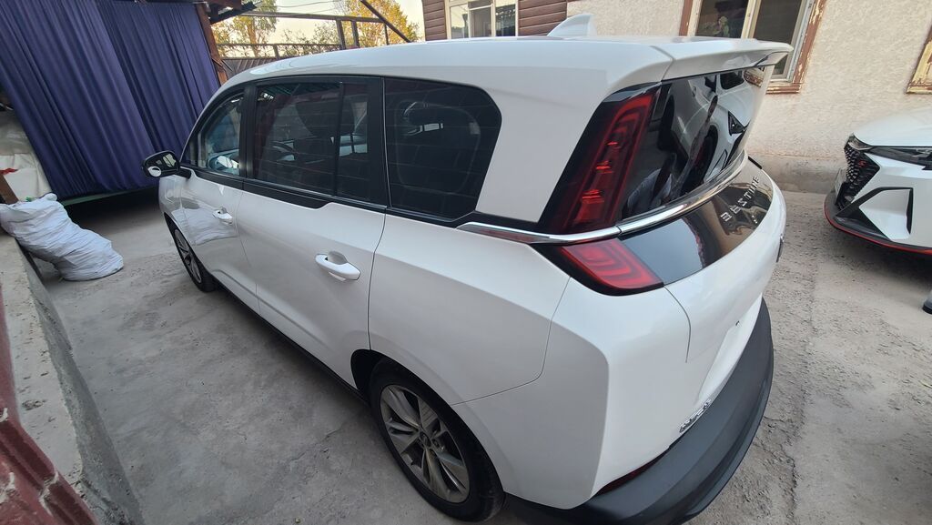Microcar : 2023 г., 0.1 л, Автомат, Электромобиль, Минивэн: фото 7