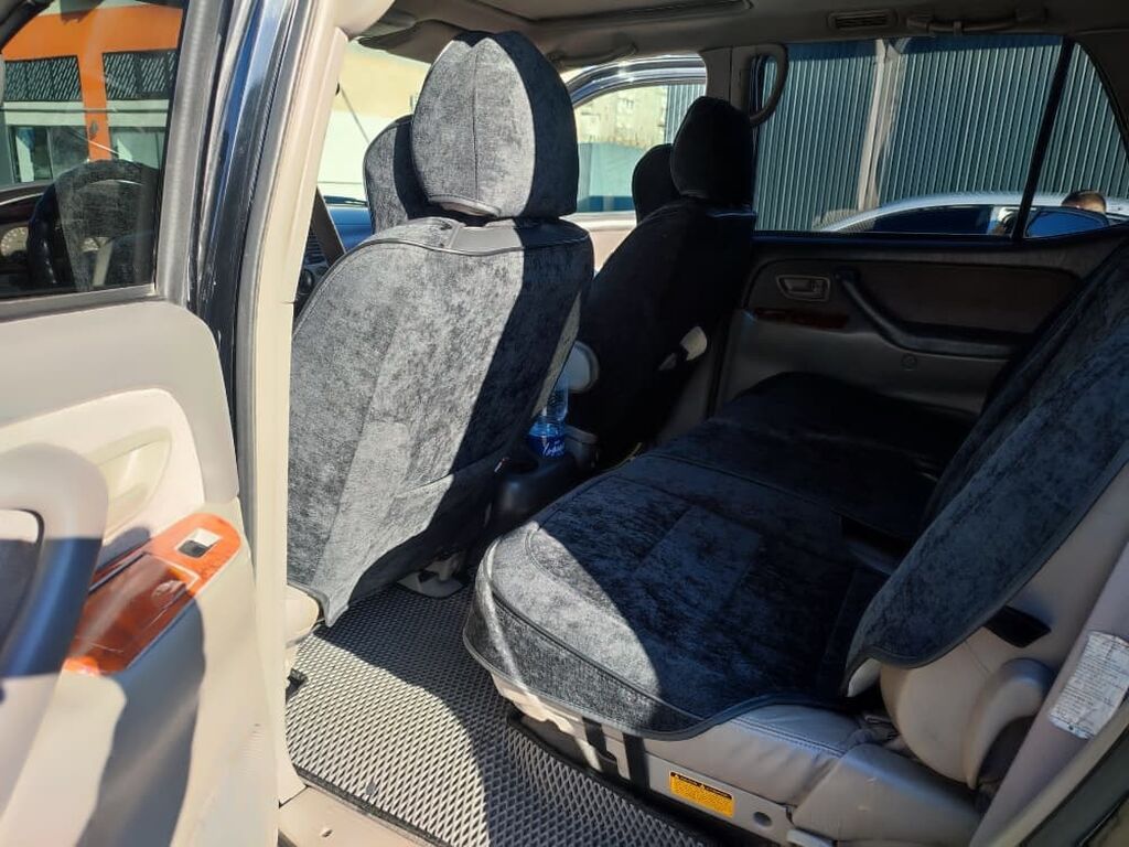Toyota Sequoia: 2004 г., 4.7 л, Автомат, Бензин, Внедорожник: фото 5