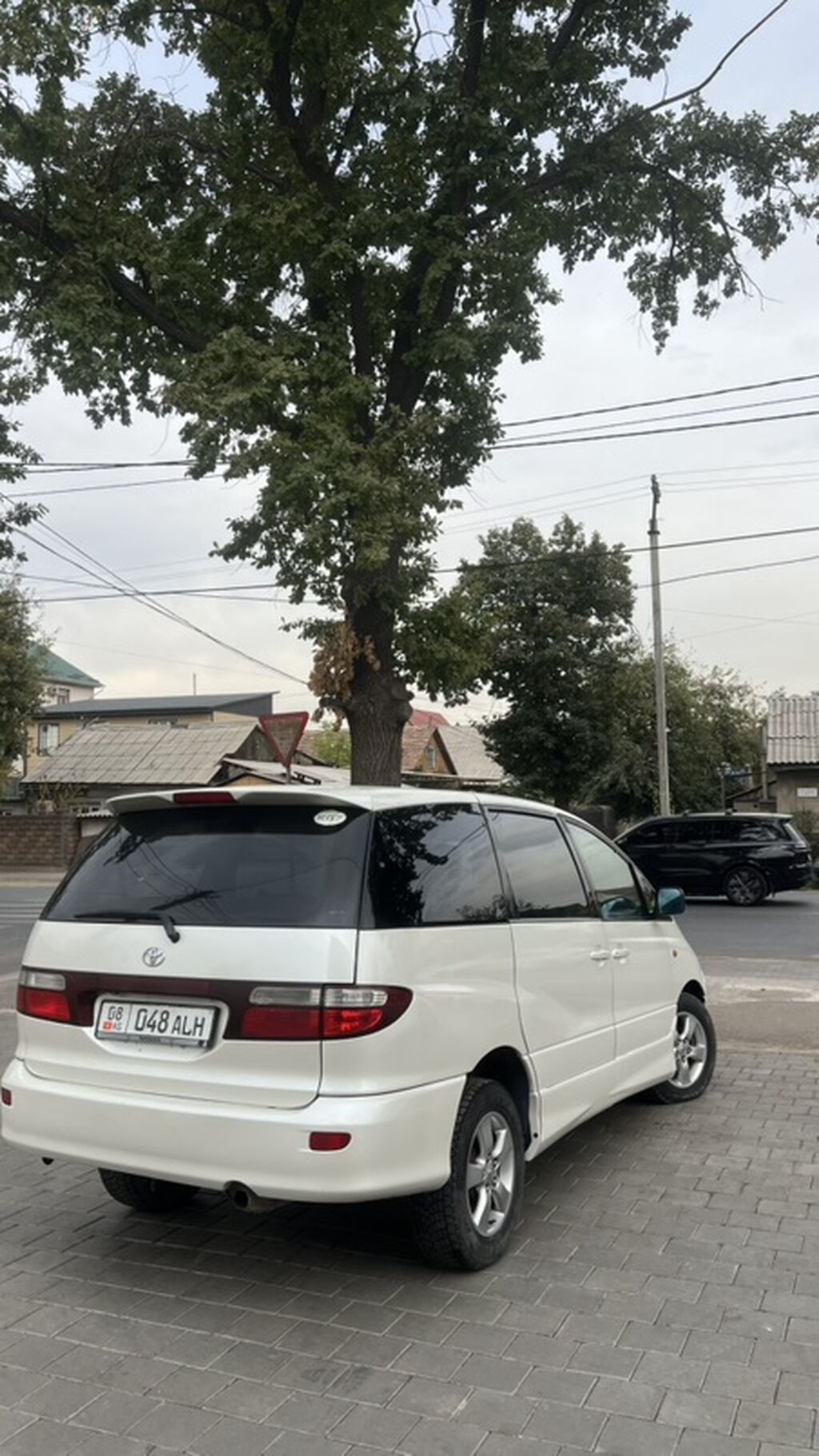 Toyota Estima: 2002 г., 2.4 л, Автомат, Бензин, Минивэн: фото 4