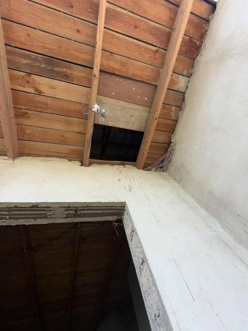 7 otaqlı, 288 kv. m, Kredit var, Təmirsiz
