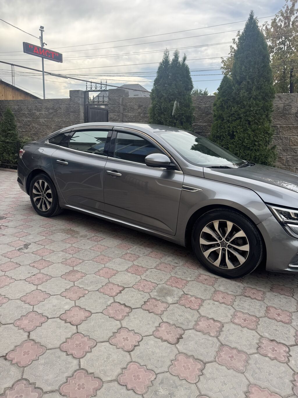Renault Samsung SM6: 2021 г., 2 л, Вариатор, Газ, Седан: фото 3