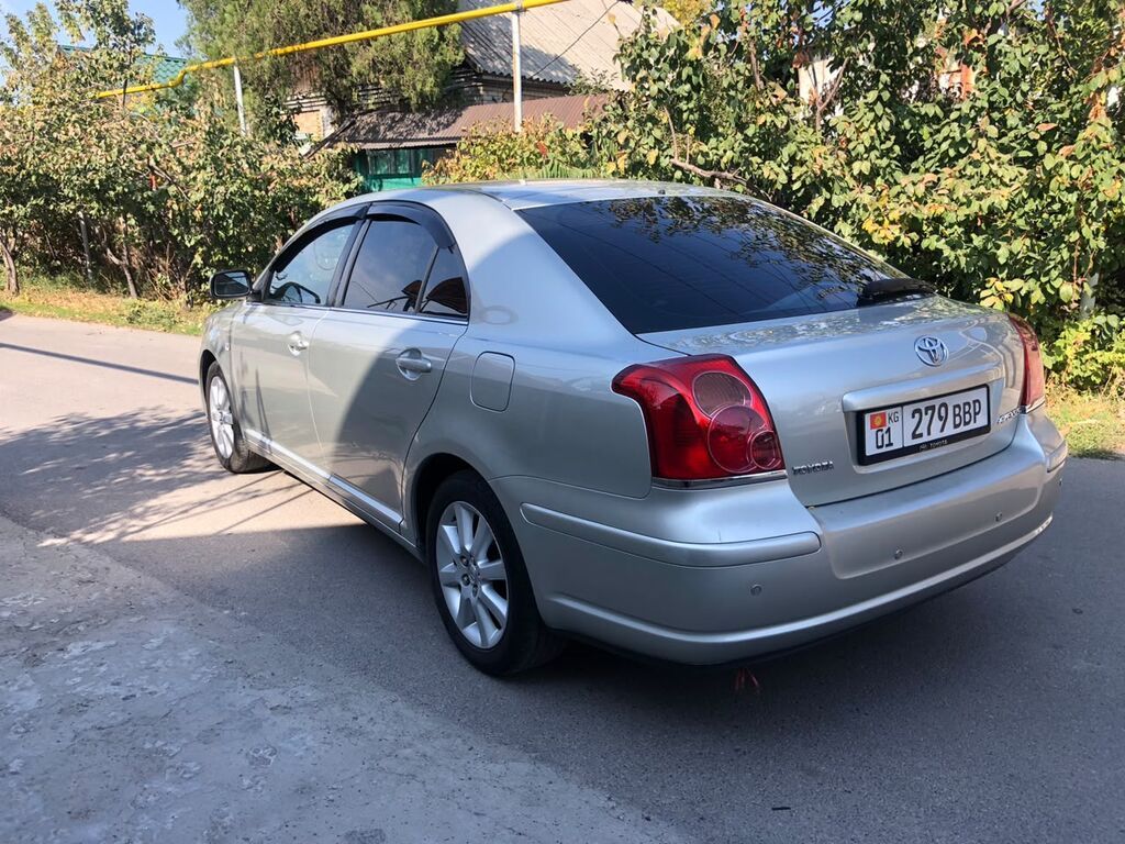 Toyota Avensis: 2004 г., 1.8 л, Автомат, Бензин, Седан: фото 6