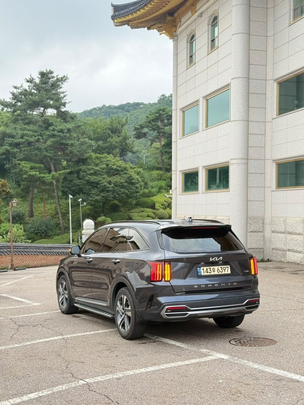 Kia Sorento: 2022 г., 1.6 л, Автомат, Гибрид, Кроссовер: фото 3