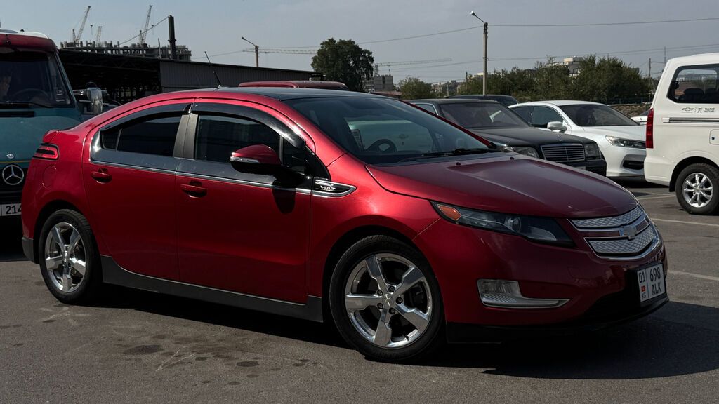 Chevrolet Volt: 2012 г., Вариатор, Гибрид, Хэтчбэк: фото 3