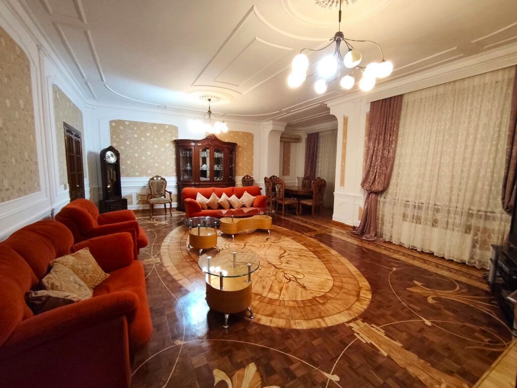 📍 Mənzil Nəsimi rayonu, 28 May metrosunun yaxınlığıda, Xarici Dillər