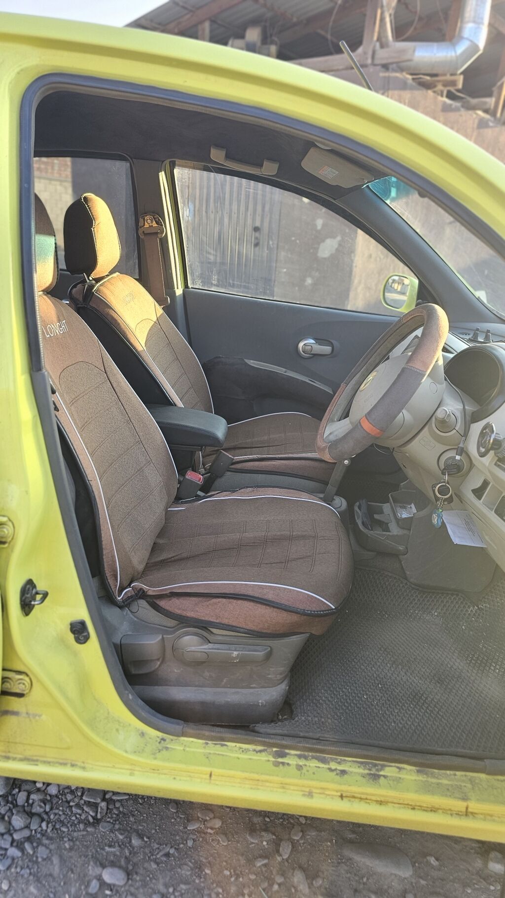Nissan March: 2002 г., 1.3 л, Автомат, Бензин, Хэтчбэк: фото 7