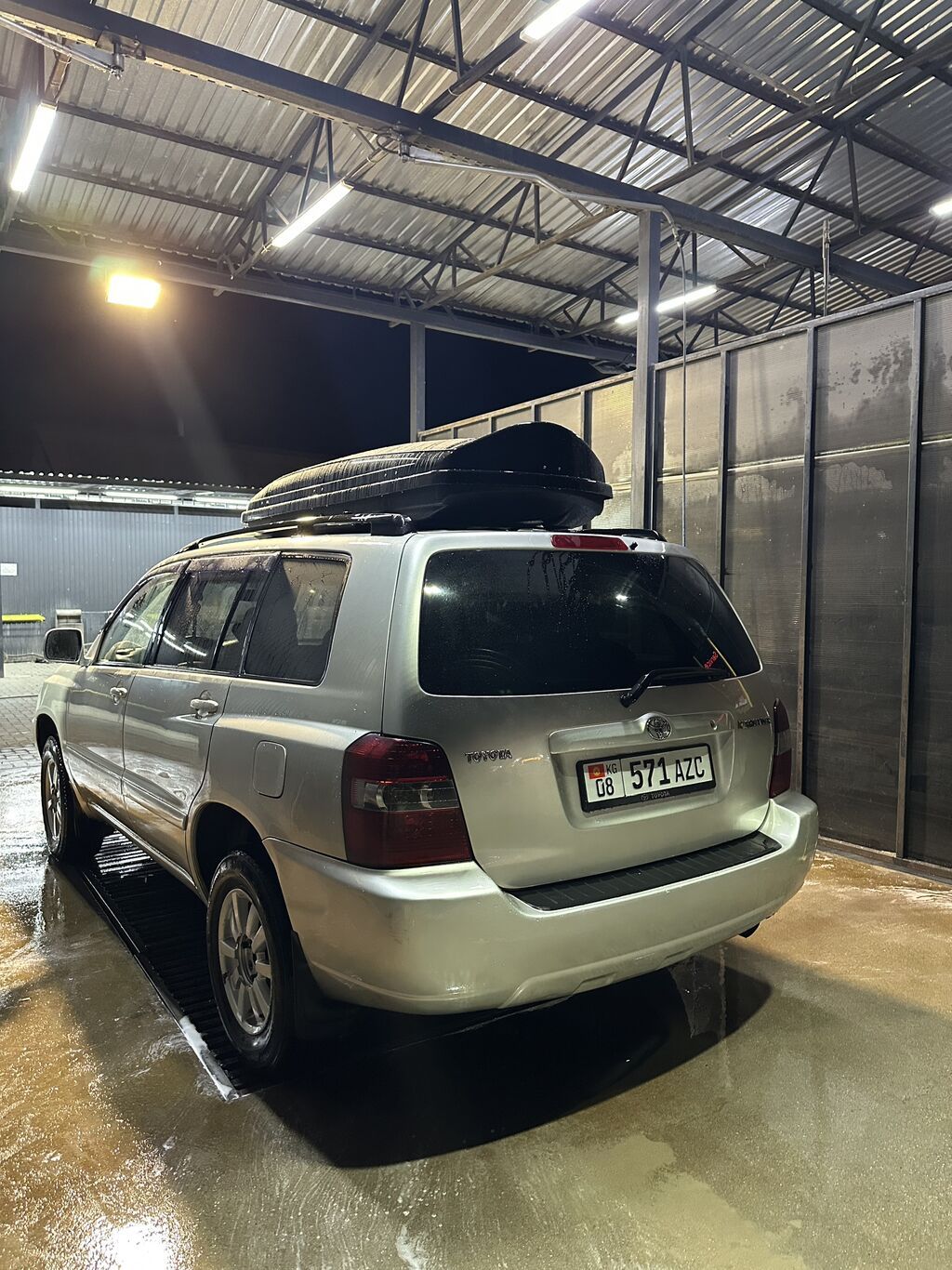Toyota Highlander: 2004 г., 2.4 л, Автомат, Газ: фото 3
