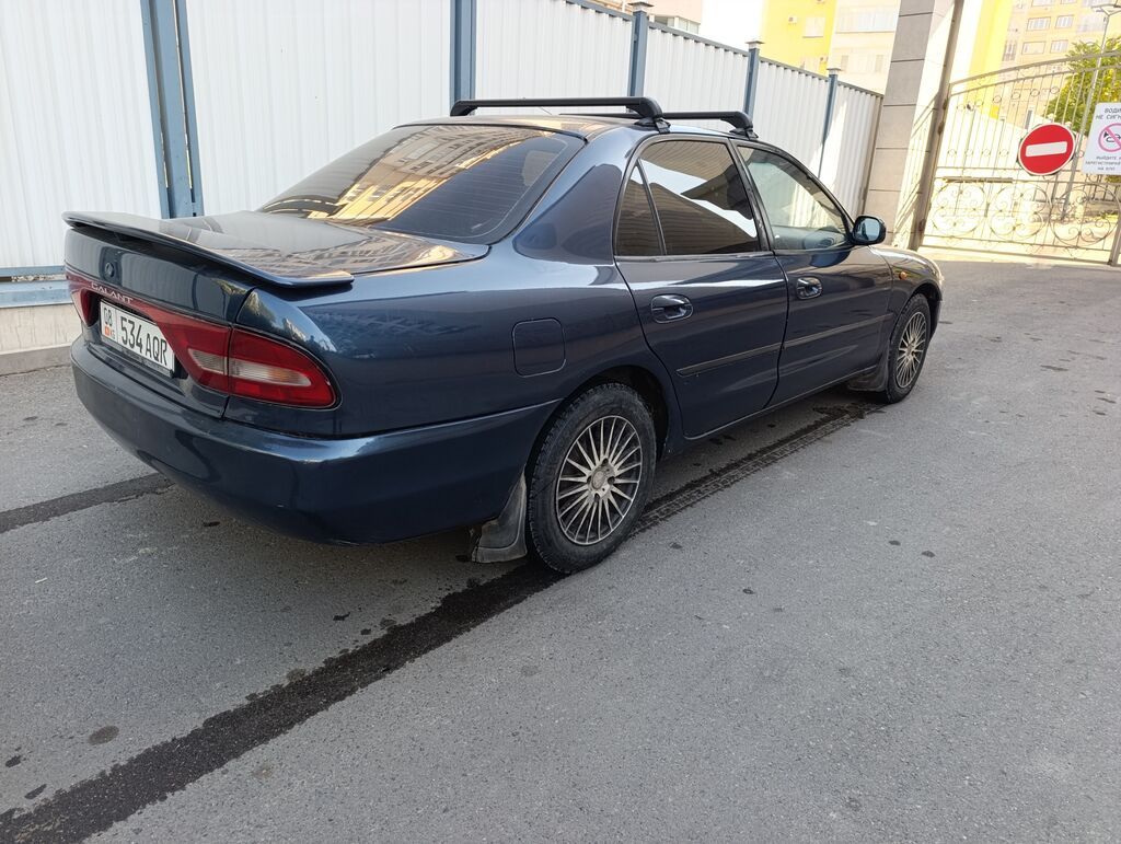 Mitsubishi Galant: 1995 г., 1.8 л, Автомат, Бензин, Седан: фото 3
