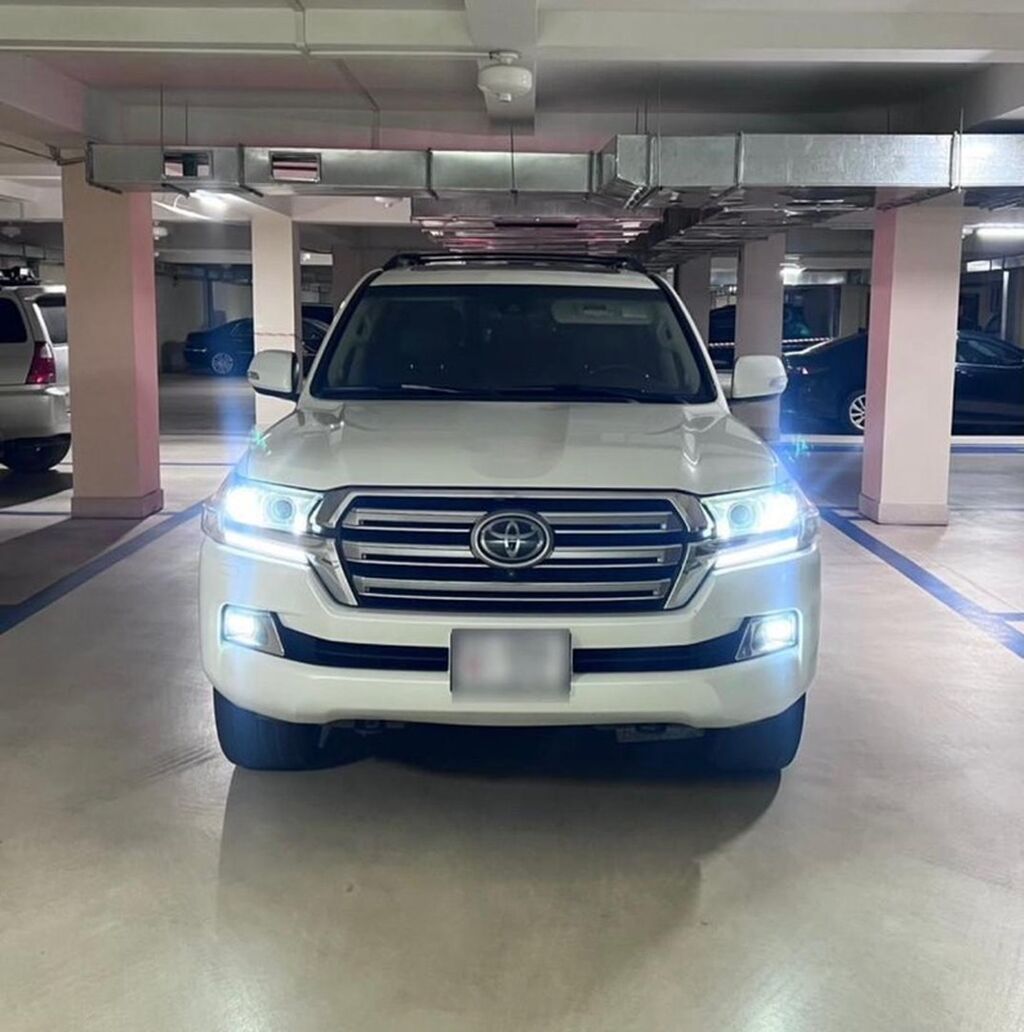 Toyota Land Cruiser