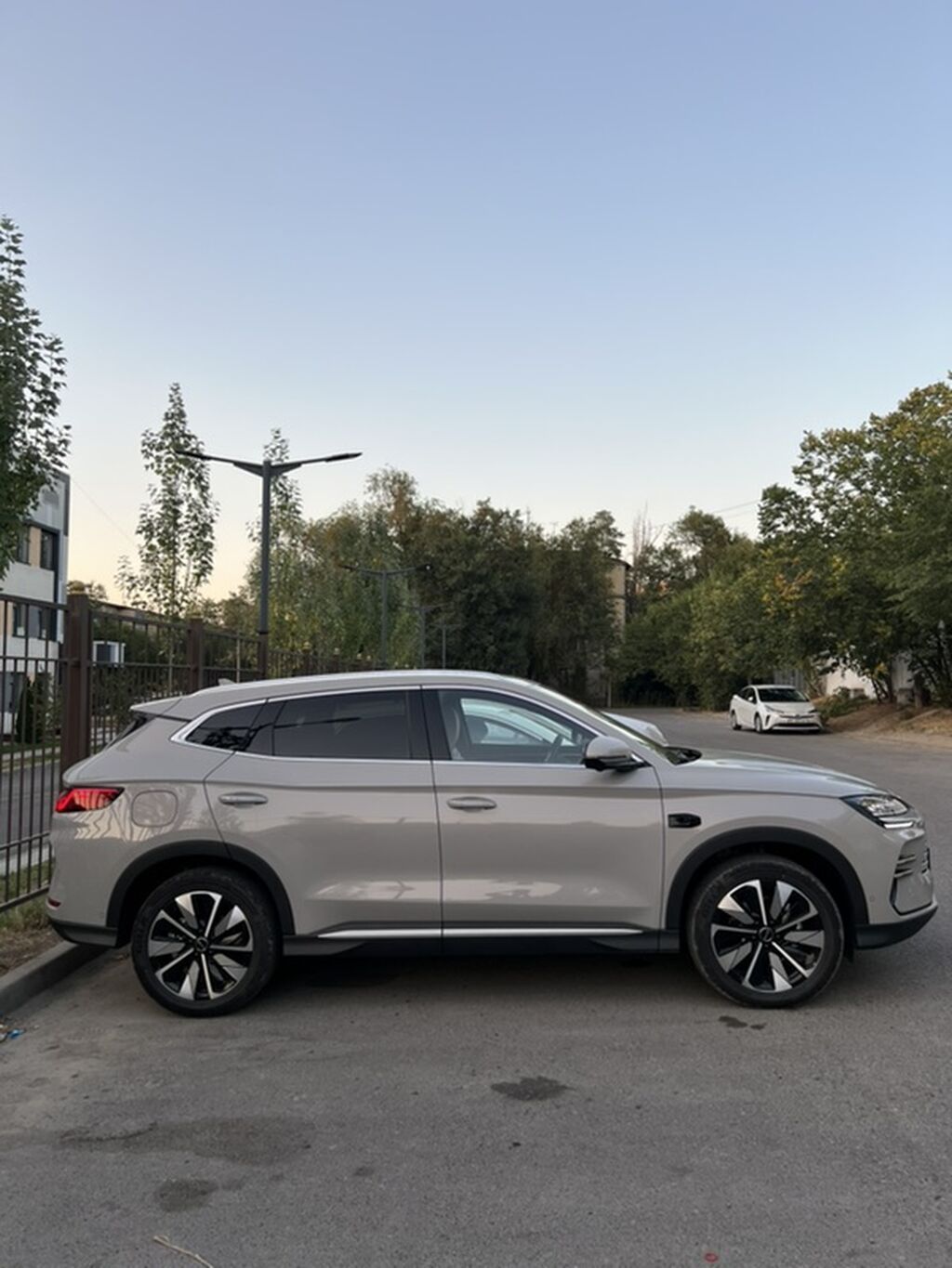 BYD Song Plus: 2025 г., 1.5 л, Автомат, Гибрид, Кроссовер: фото 3