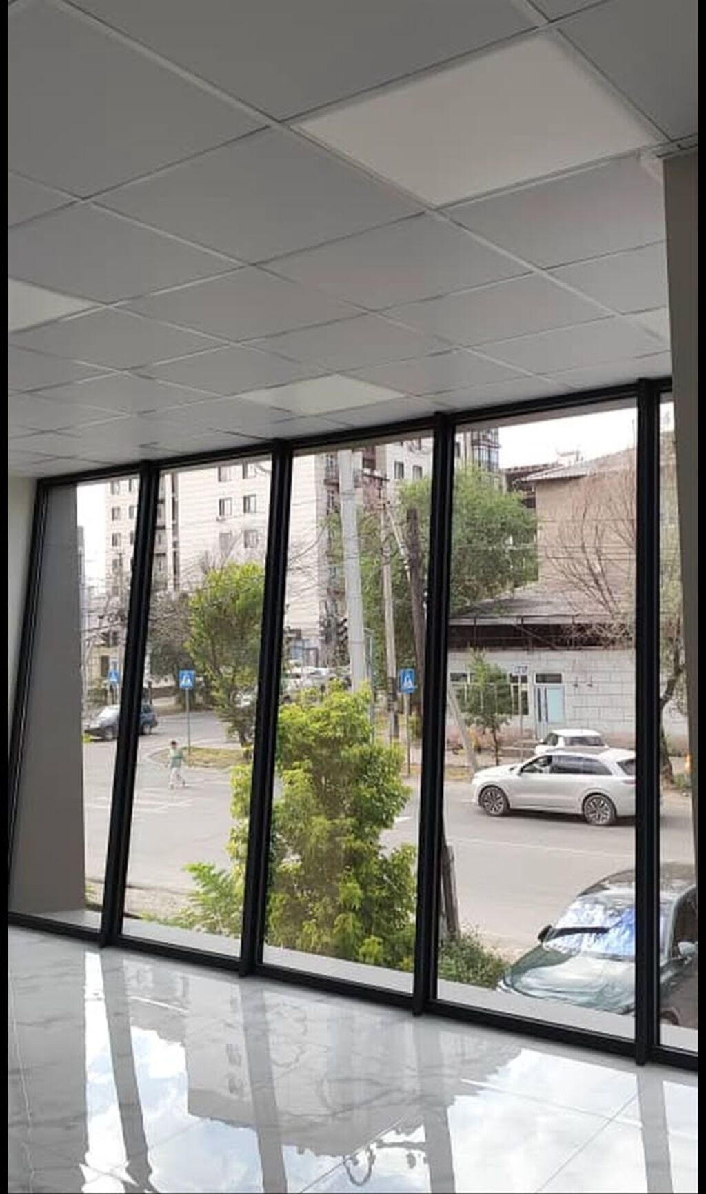 Сдается коммерческое помещение под медицинский центр или офис. Адрес