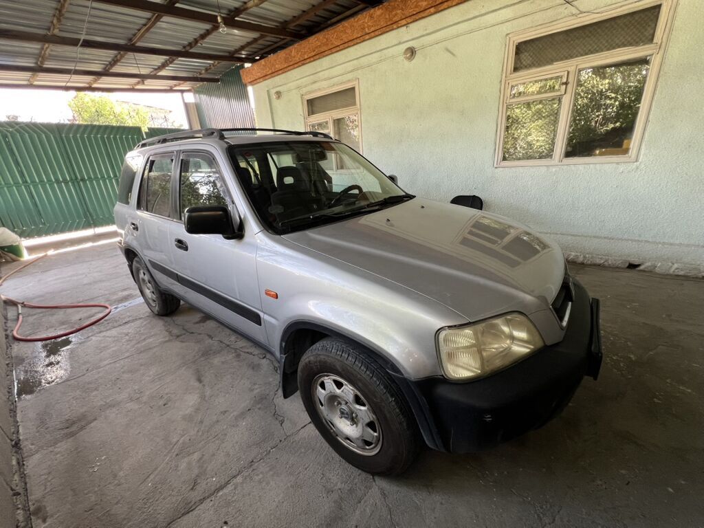 Honda CR-V: 2001 г., 2 л, Механика, Газ, Кроссовер: фото 2