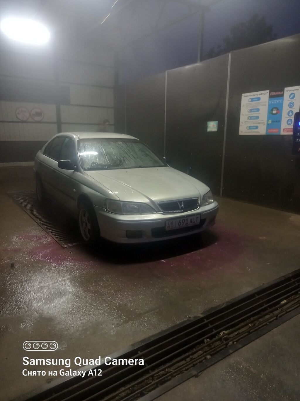 Honda Accord: 2000 г., 1.8 л, Механика, Седан: фото 8