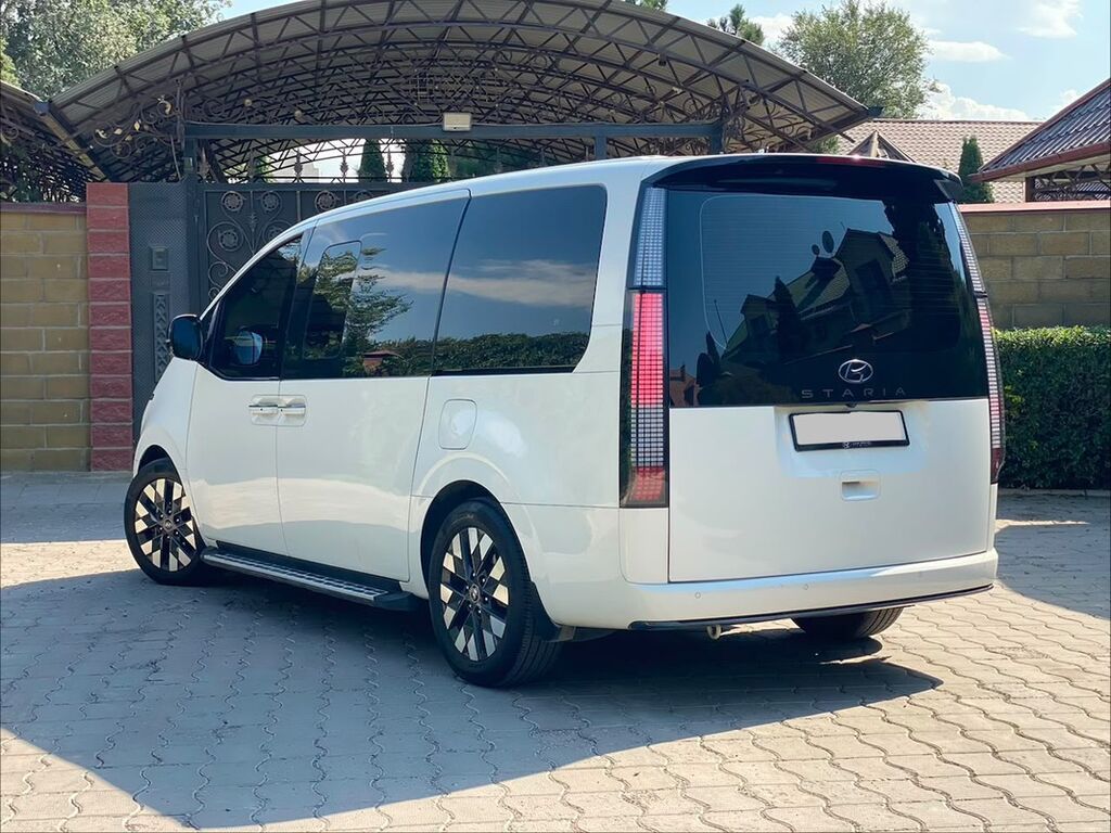 Hyundai Staria: 2022 г., 3.5 л, Автомат, Газ, Минивэн: фото 5