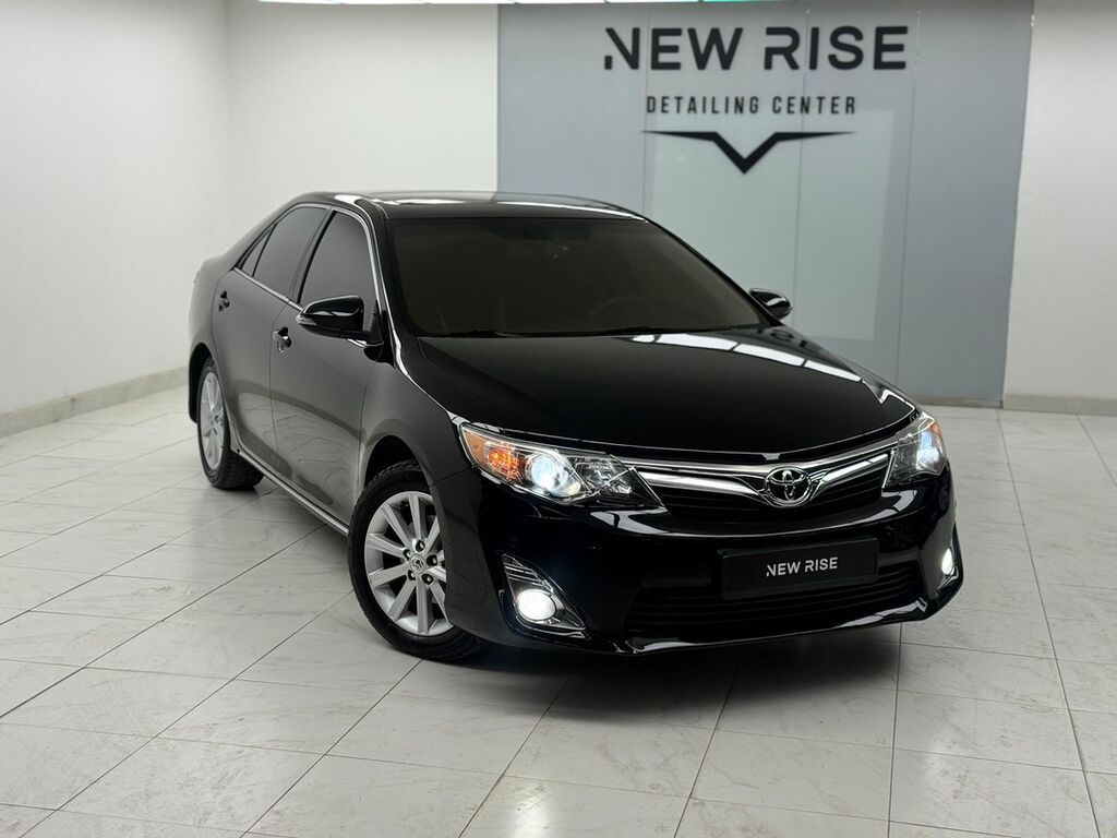 Toyota Camry: 2013 г., 2.5 л, Автомат, Бензин, Седан: фото 2