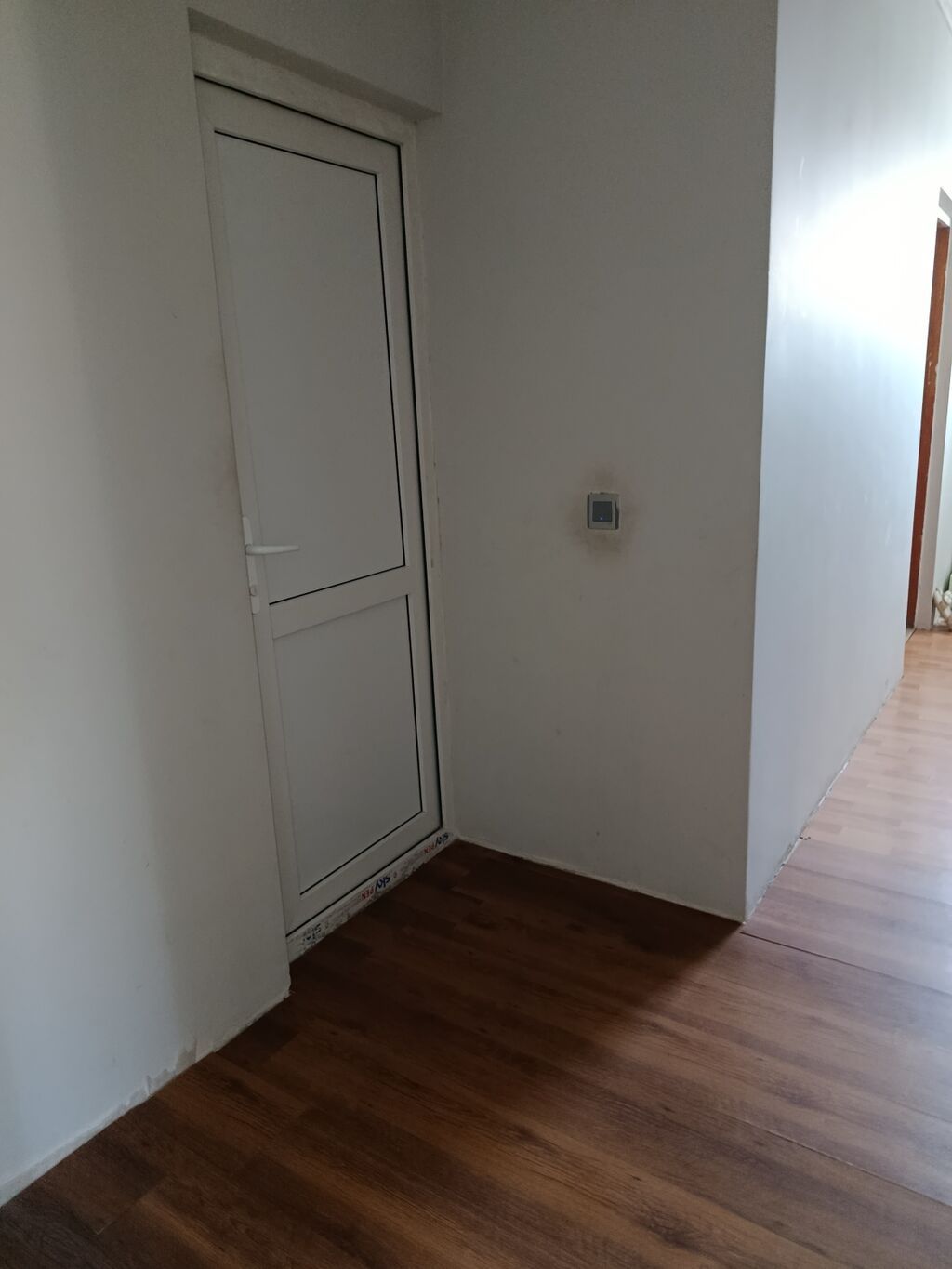 Binə 4 otaqlı, 99 kv. m