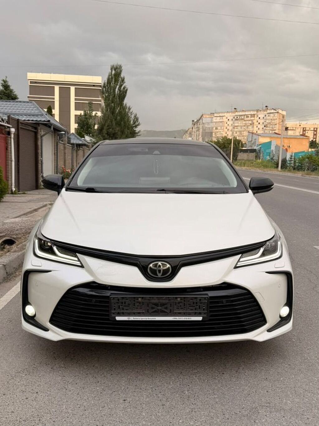 Toyota Corolla: 2019 г., 1.6 л, Автомат, Бензин, Седан: фото 1