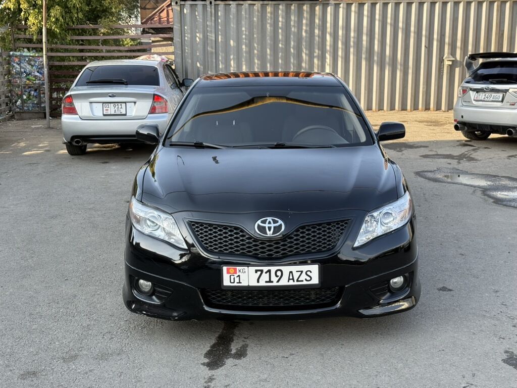 Toyota Camry: 2011 г., 2.5 л, Бензин, Седан: фото 3