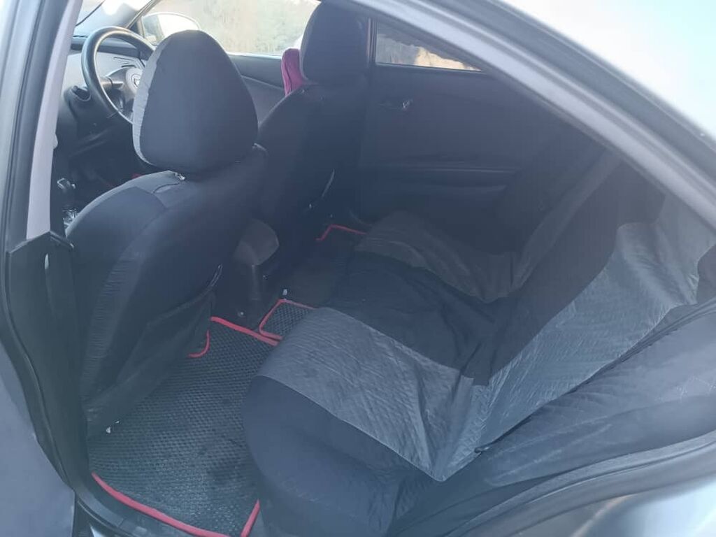 Nissan Primera: 2002 г., Автомат, Седан: фото 5