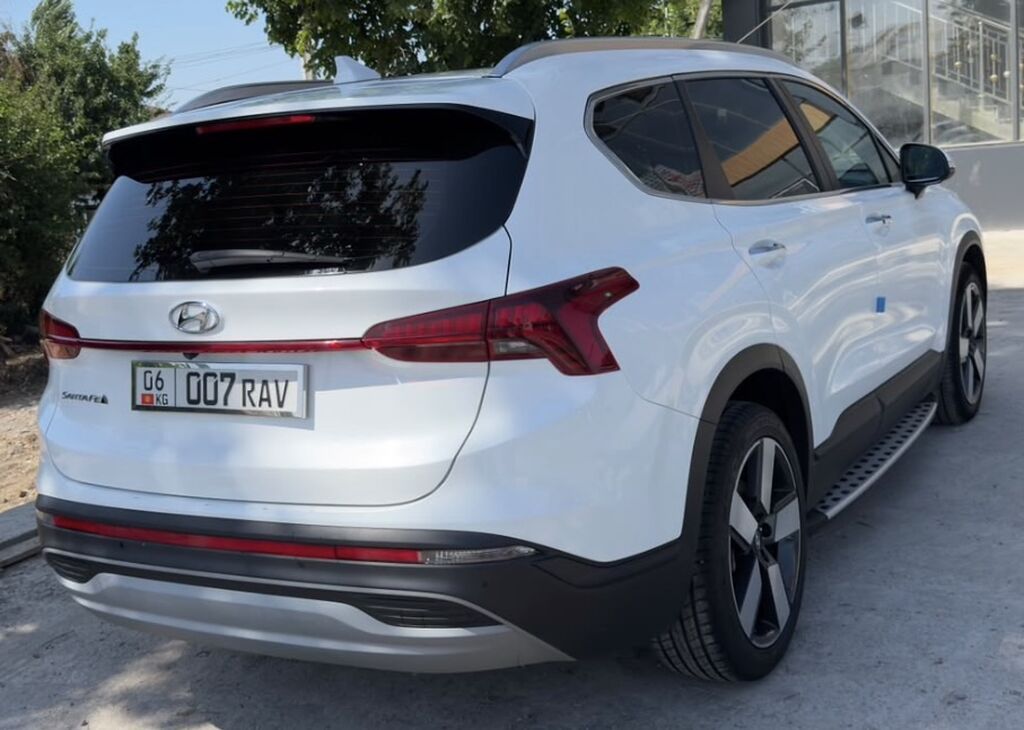 Hyundai Santa Fe: 2021 г., 2 л, Автомат, Гибрид, Кроссовер: фото 2