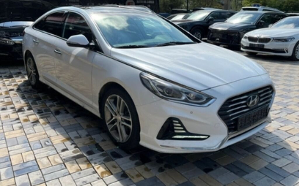 Hyundai Sonata: 2018 г., 2 л, Автомат, Бензин, Седан: фото 3