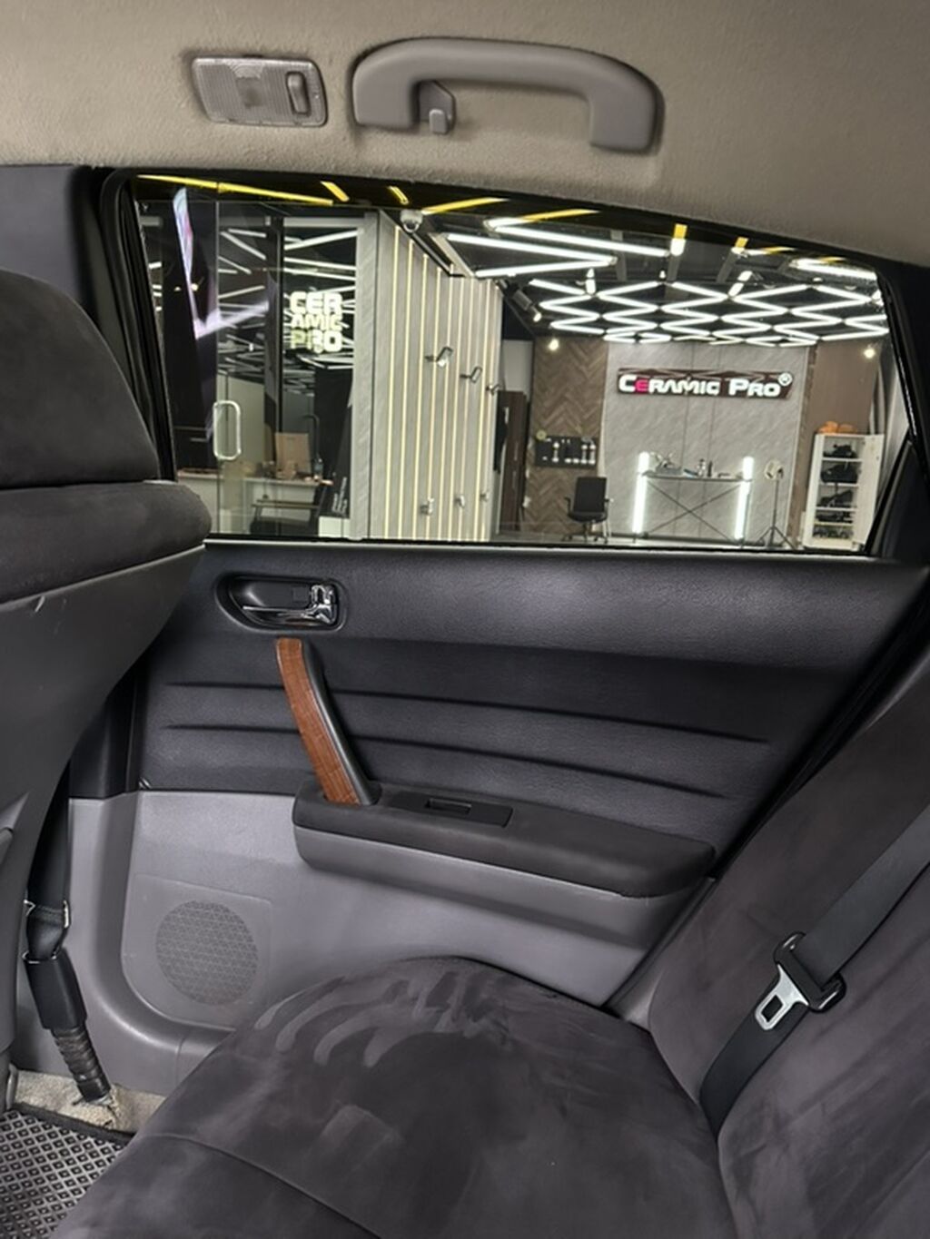 Nissan Teana: 2003 г., 2.3 л, Автомат, Бензин, Седан: фото 8
