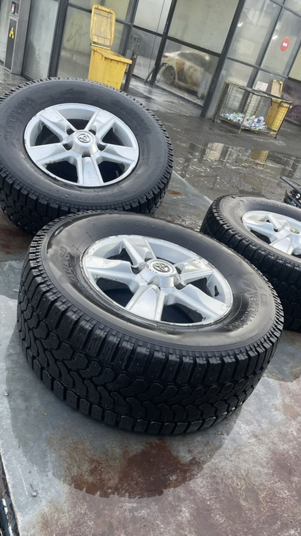 Комплект зимних шин с шипами на дисках - Шины Yokohama iceGUARD STUD: фото 8