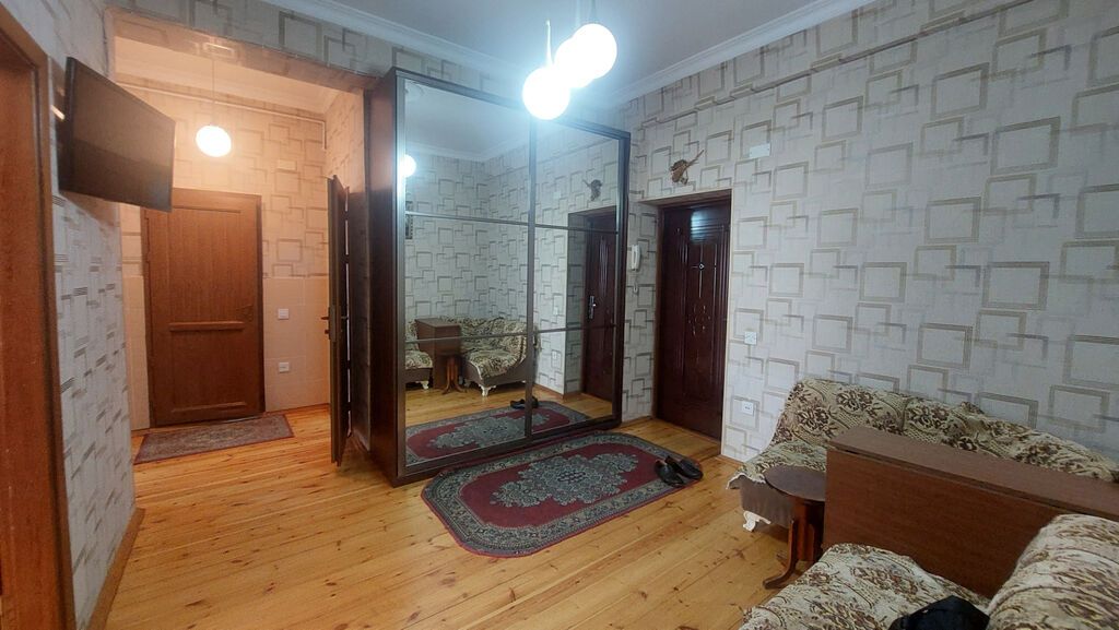 3 otaqlı, Yeni tikili, 82 kv. m