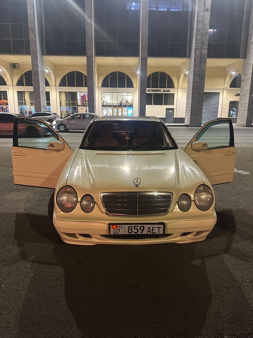 Mercedes-Benz E-Class: 2000 г., 2.2 л, Автомат, Дизель, Седан: фото 6